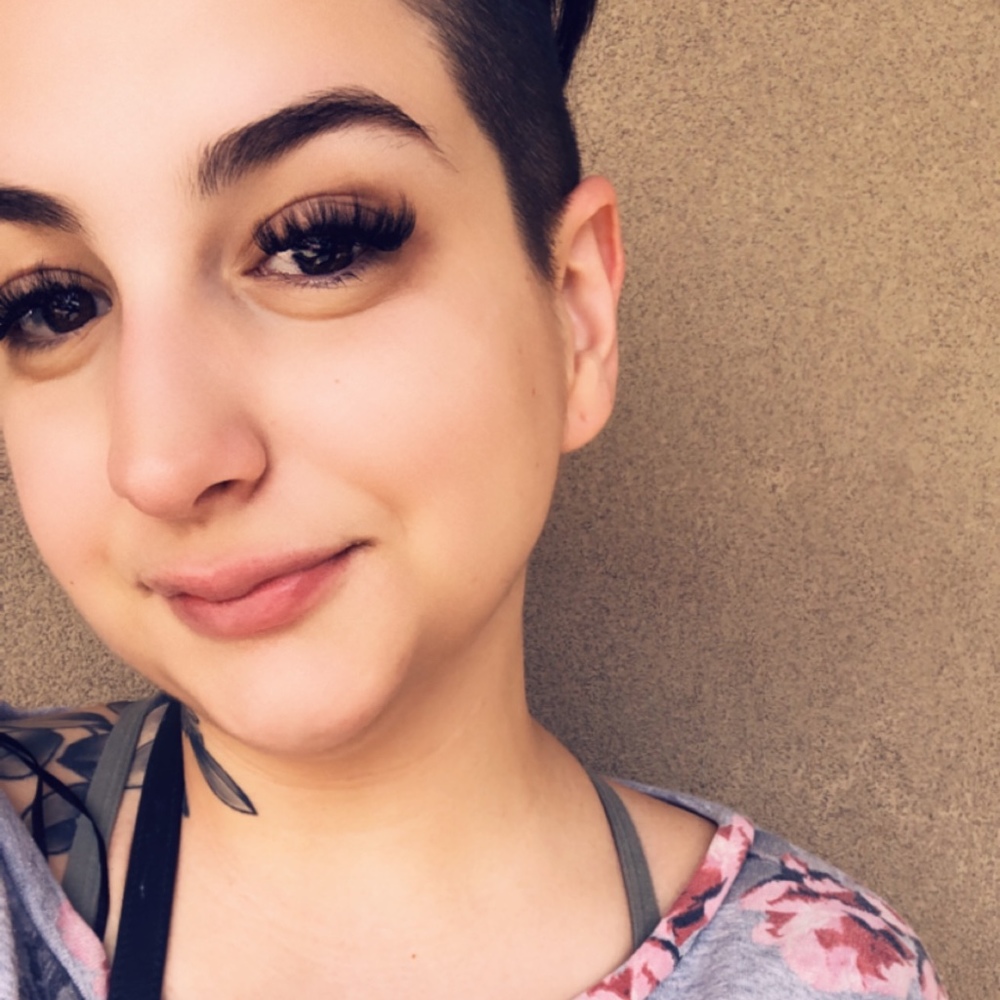 Meet your Posher, Christina